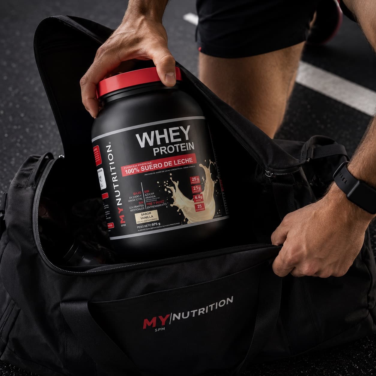 Bolso deportivo con Whey Protein de la línea My Nutrition